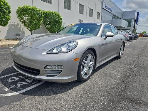2011 Porsche Panamera 4