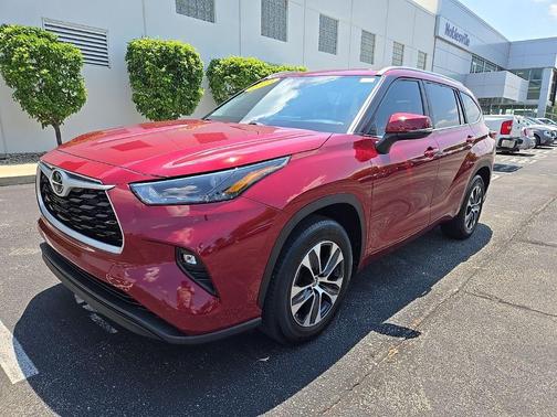 2023 Toyota Highlander XLE