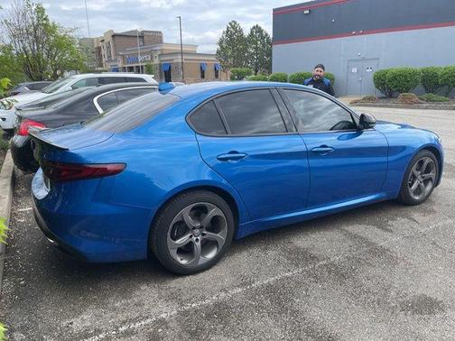 2017 Alfa Romeo Giulia Base