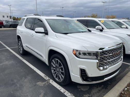 2022 GMC Acadia Denali