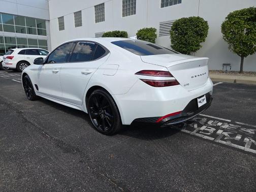 2023 Genesis G70 2.0T