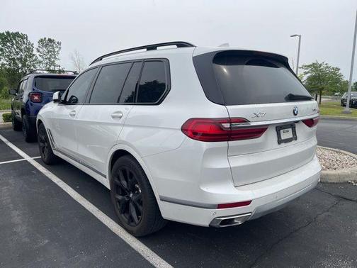 2022 BMW X7 xDrive40i