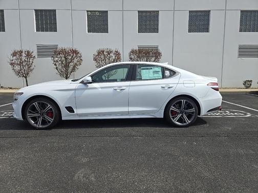 2025 Genesis G70 2.5T