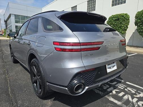 2024 Genesis GV70 2.5T