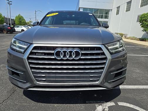 2019 Audi Q7 55 Premium