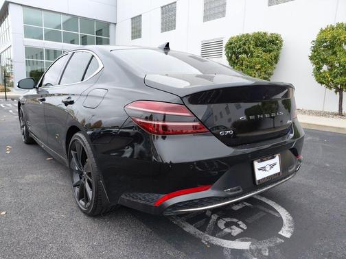 2023 Genesis G70 2.0T