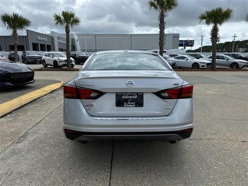 2022 Nissan Altima 2.5 SR
