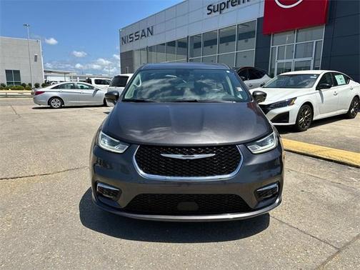 2022 Chrysler Pacifica Hybrid Touring L