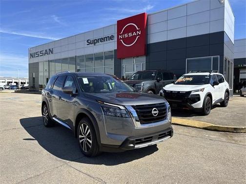2025 Nissan Pathfinder Platinum