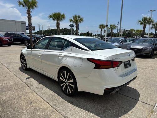 2021 Nissan Altima 2.5 SR