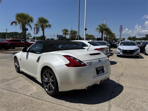 2015 Nissan 370Z Touring Sport