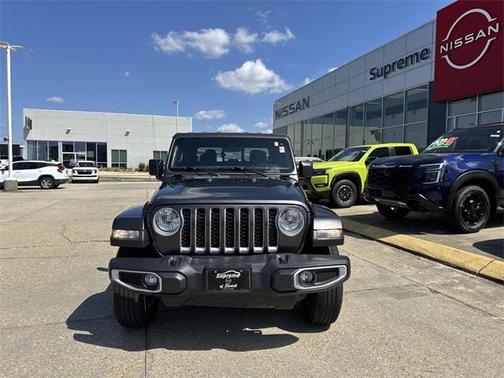 2023 Jeep Gladiator Overland
