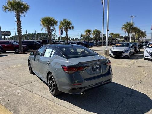 2025 Nissan Sentra SR