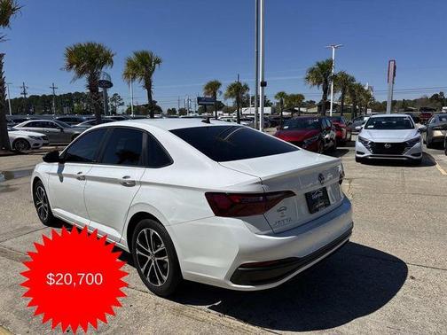 Pure White 2024 Volkswagen Jetta 1.5T Sport