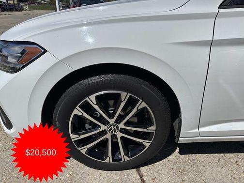 Pure White 2024 Volkswagen Jetta 1.5T Sport