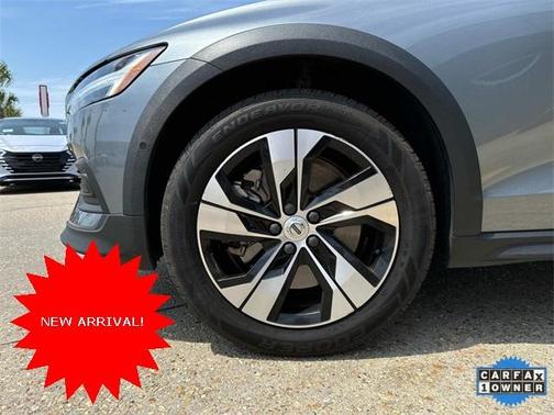 2020 Volvo V60 Cross Country T5