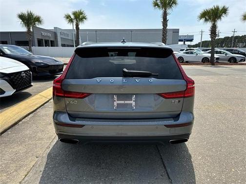 2020 Volvo V60 Cross Country T5