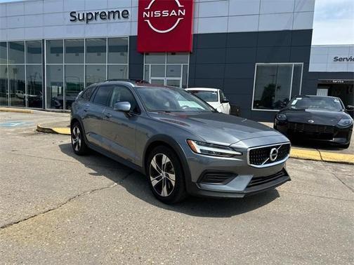2020 Volvo V60 Cross Country T5