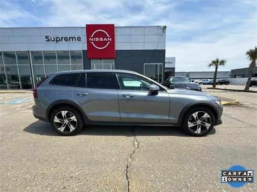 2020 Volvo V60 Cross Country T5