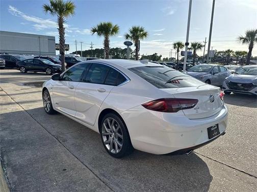 2019 Buick Regal Sportback Avenir