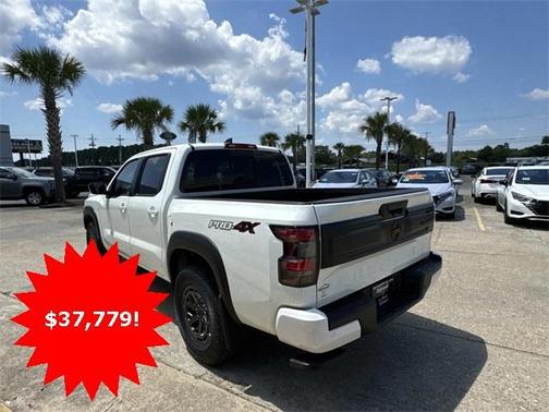 2025 Nissan Frontier PRO-4X