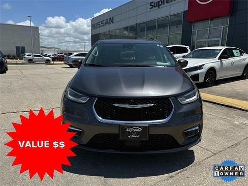 2022 Chrysler Pacifica Touring-L