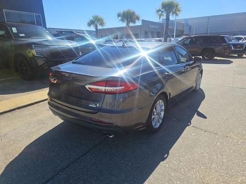 2019 Ford Fusion SE