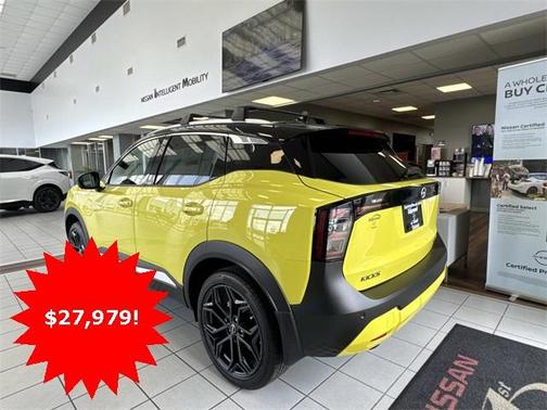 2025 Nissan Kicks SR