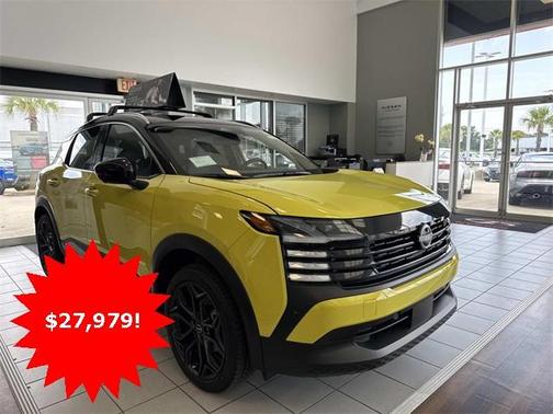 2025 Nissan Kicks SR