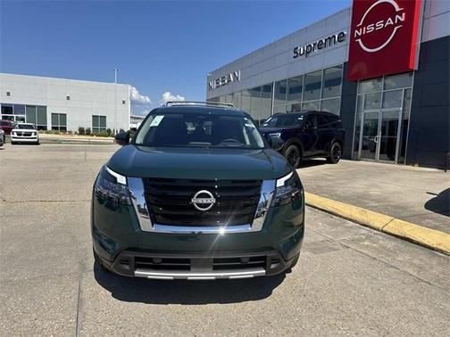 2025 Nissan Pathfinder Platinum