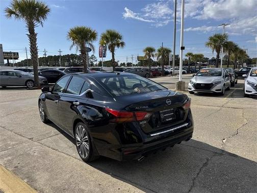 2023 Nissan Altima 2.5 SL