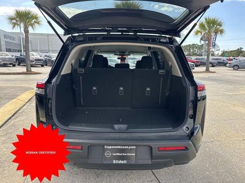 2024 Nissan Pathfinder SV