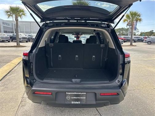 2024 Nissan Pathfinder SV