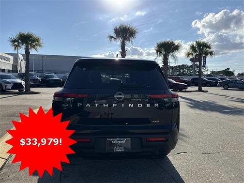 2025 Nissan Pathfinder S