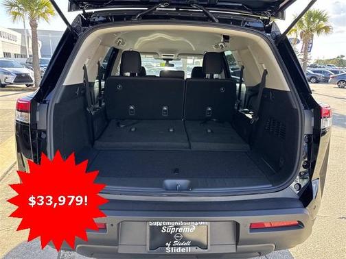 2025 Nissan Pathfinder S