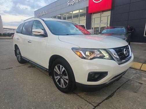 2020 Nissan Pathfinder SV