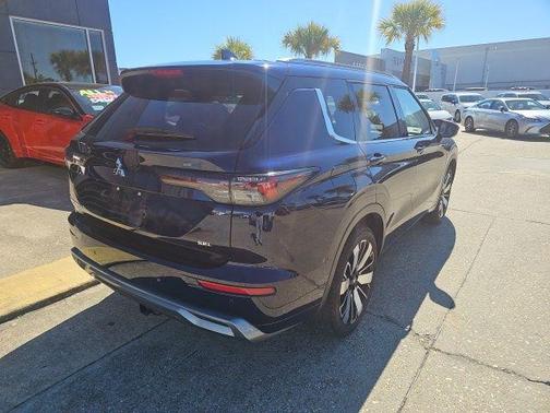 2025 Mitsubishi Outlander SEL