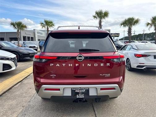 2023 Nissan Pathfinder Platinum