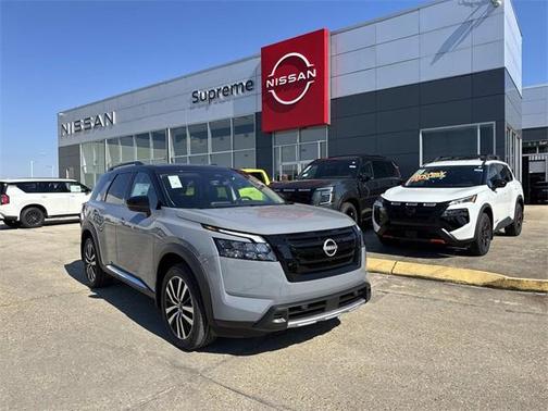 2025 Nissan Pathfinder Platinum