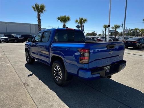 2025 Nissan Frontier SL