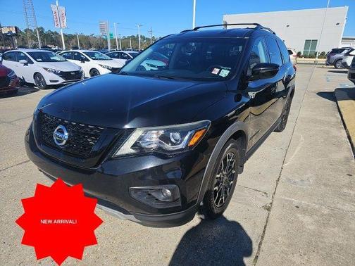 2020 Nissan Pathfinder SV