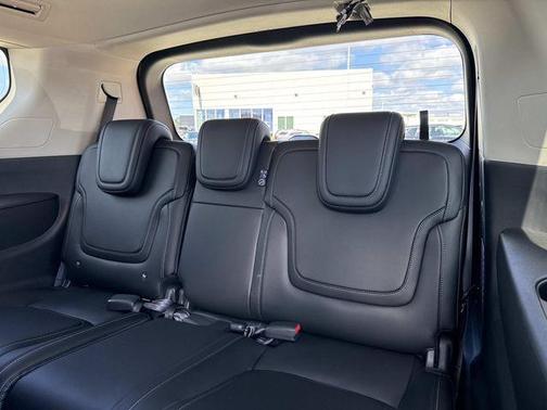 2026 Nissan Armada SV