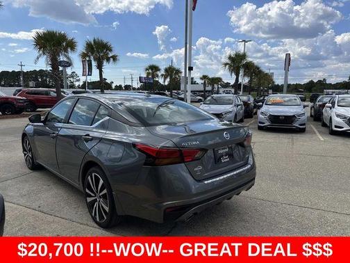 Gun Metallic 2020 Nissan Altima 2.5 SR