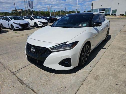 2023 Nissan Maxima SR