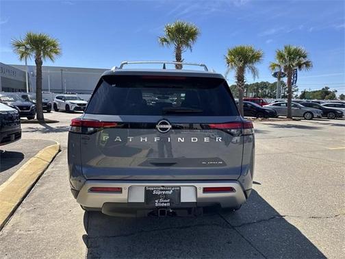 2025 Nissan Pathfinder Platinum