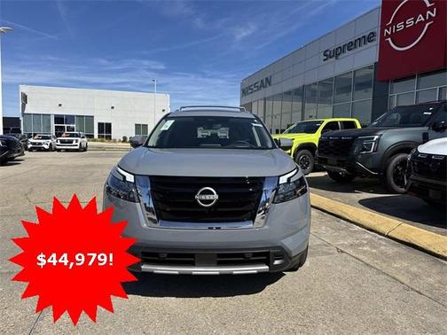 2025 Nissan Pathfinder Platinum