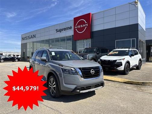 2025 Nissan Pathfinder Platinum