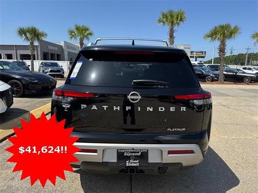 2025 Nissan Pathfinder Platinum