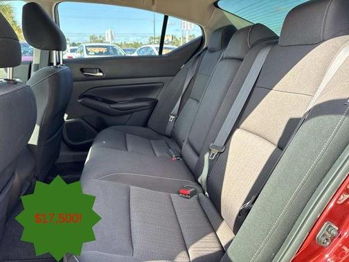 2021 Nissan Altima 2.5 SV