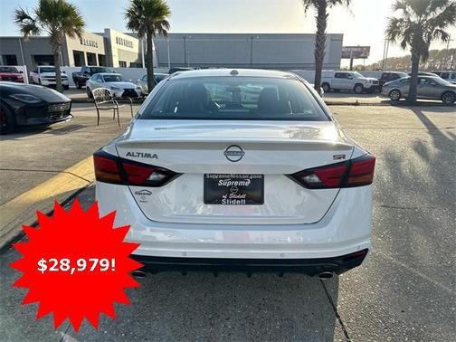 2025 Nissan Altima SR